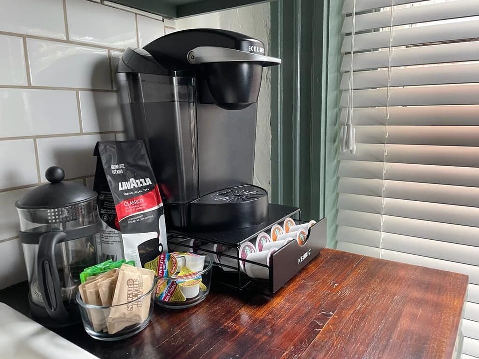 Coffee Station with both a Keurig and French Press