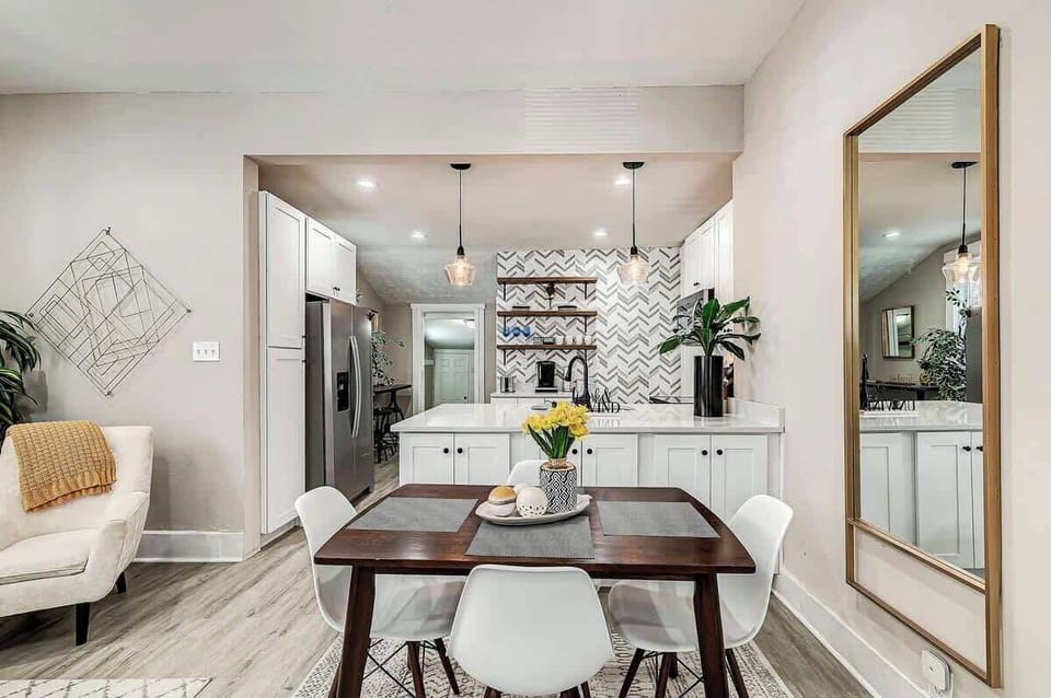 Open Concept Dining | Seating for 4
