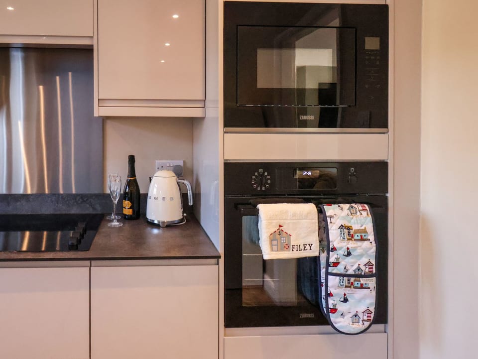 Fridge, dishwasher, electric kettle, toaster