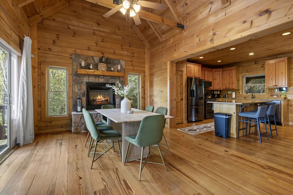 Dining room with access to the outdoor dining area. 