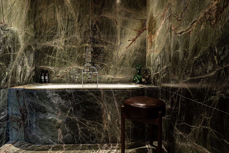 Suite (La Suite Florida) | Bathroom | Free toiletries, hair dryer, bathrobes, slippers