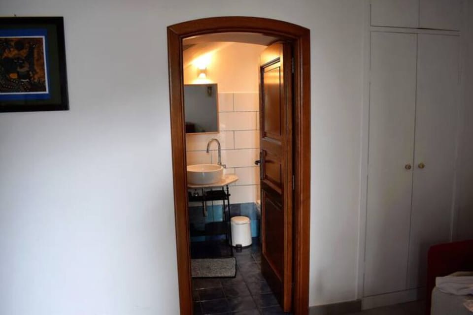 Panoramic House | Bathroom | Hair dryer, bidet, towels