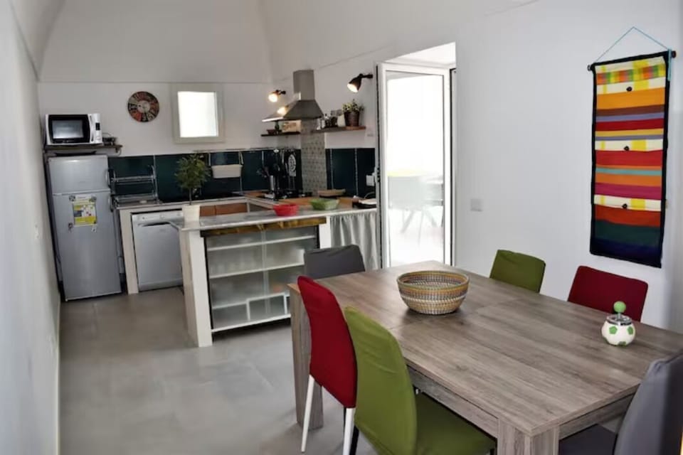 Panoramic House | Private kitchen | Fridge, microwave, stovetop, dishwasher