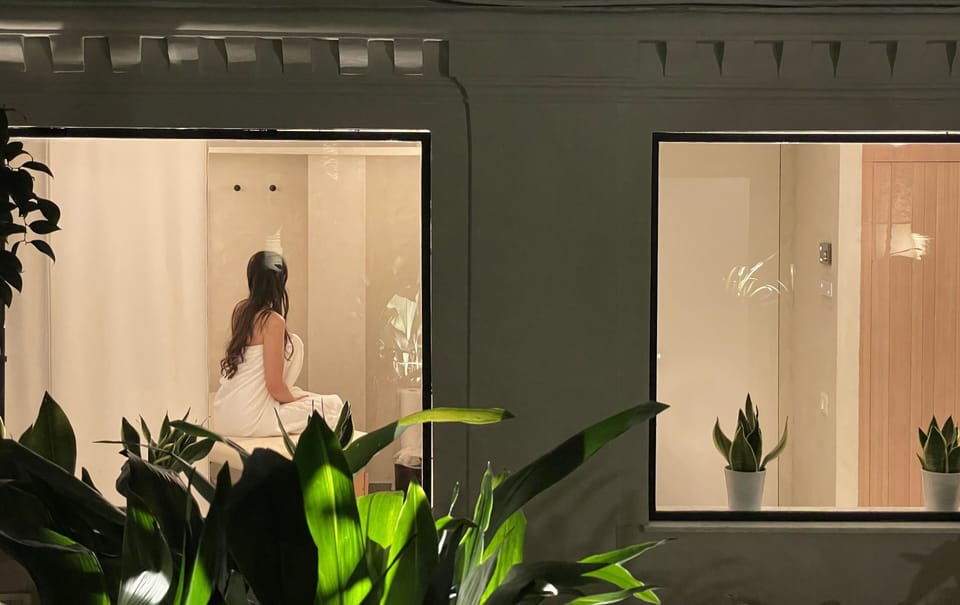 Sauna, steam room, Turkish bath, body treatments, aromatherapy