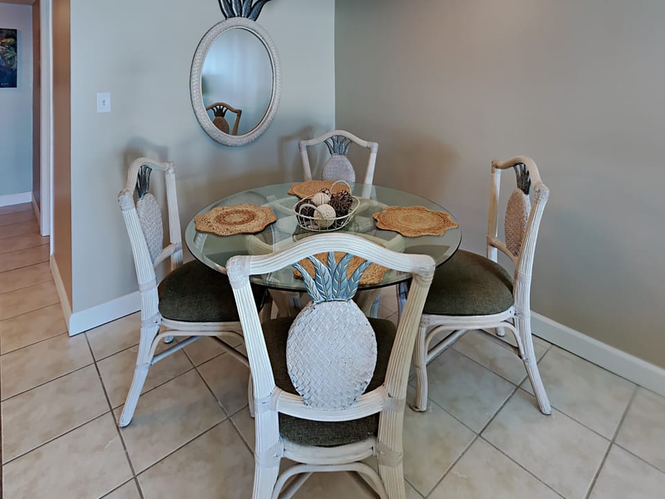 Condo, Multiple Beds, Balcony, Ocean View | Dining