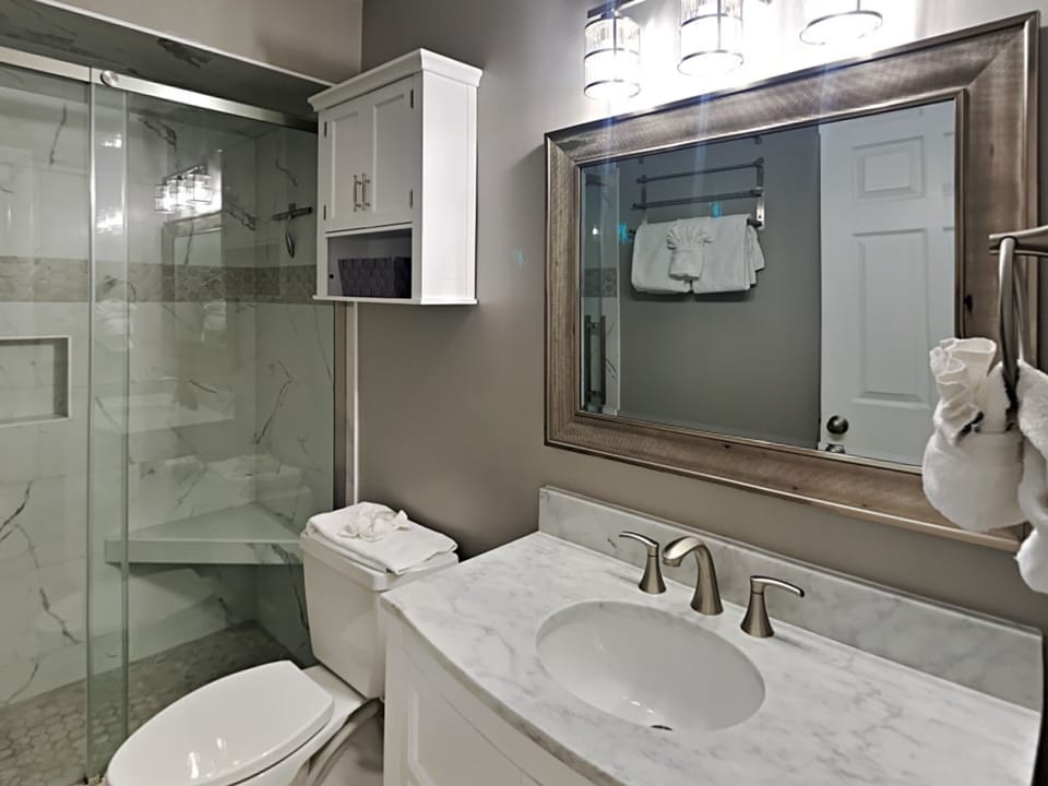 Regency Towers #812 by Resort Collection Apartment in Lower Grand Lagoon