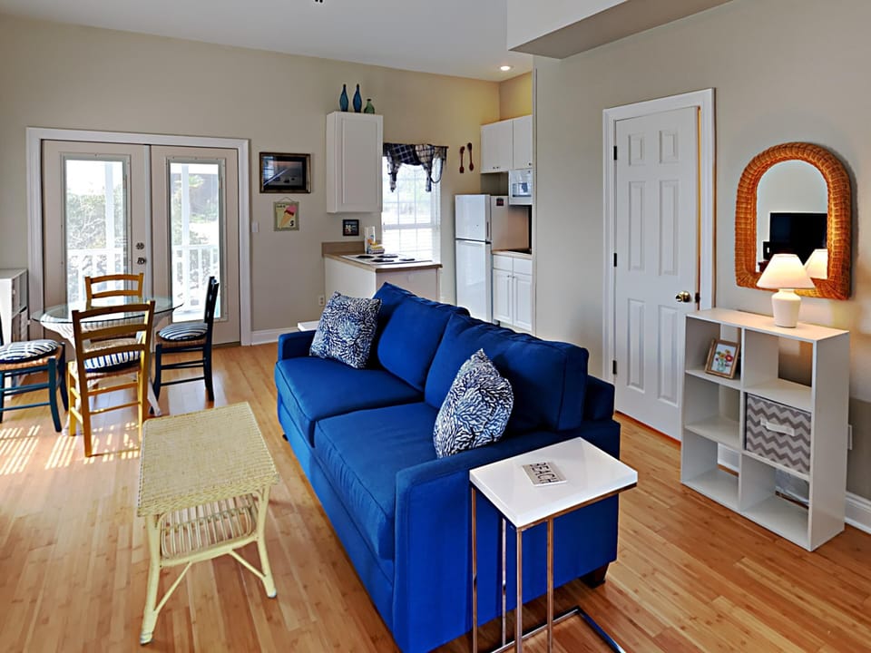 House, 1 King Bed with Sofa bed, Balcony, Ocean View | Living area | 40-inch flat-screen TV with digital channels, TV