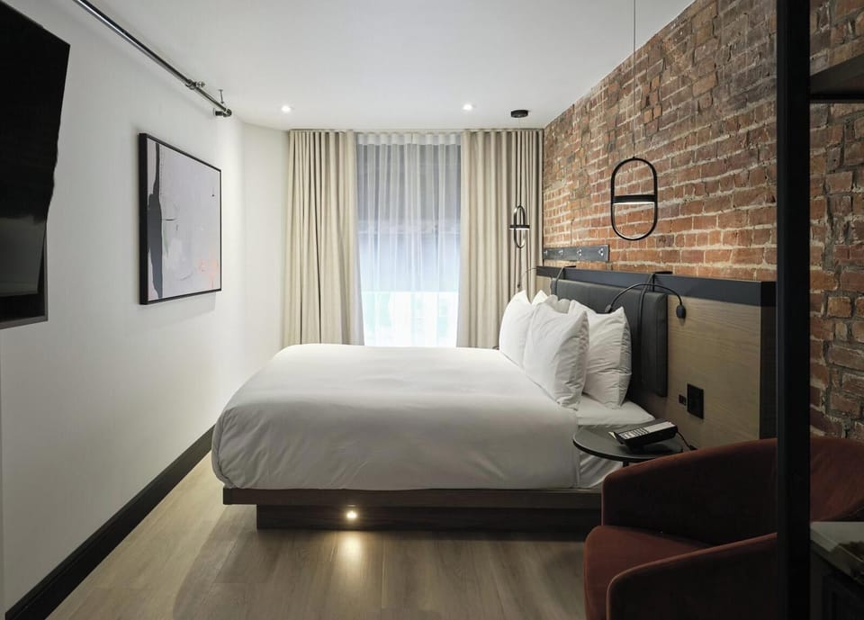 Room (Small) | In-room safe, iron/ironing board, free WiFi, bed sheets