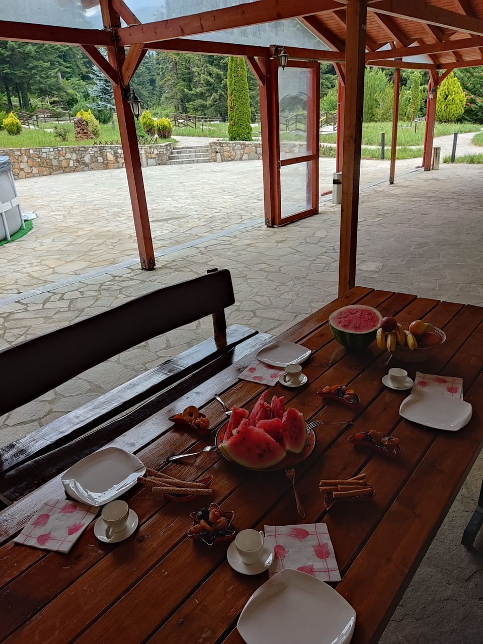 Outdoor dining
