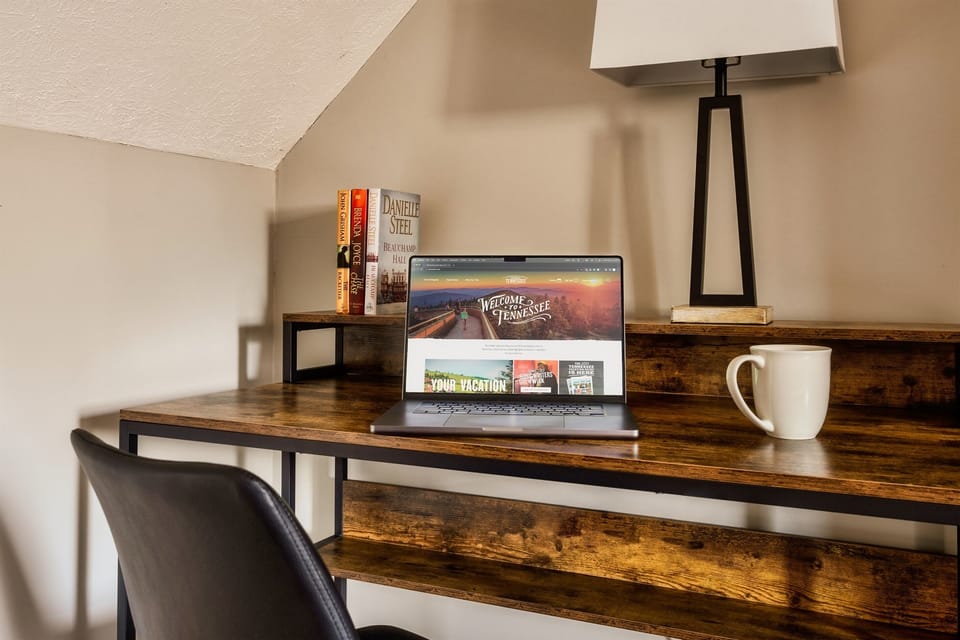 Desk Area in Bedroom 3