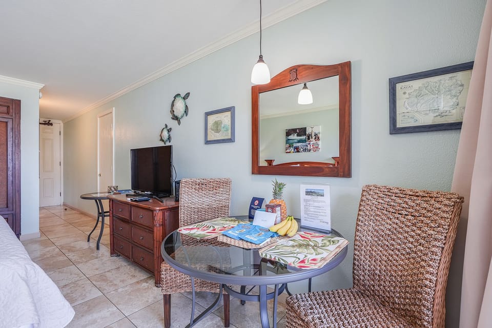 Nicely decorated for you.