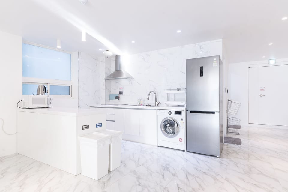 Family Condo, 3 Bedrooms, Ocean View, Beachside | Private kitchen | Full-size fridge, microwave, cookware/dishes/utensils, cleaning supplies
