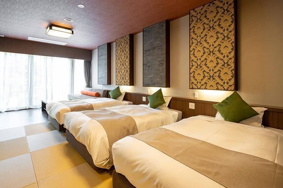 Superior Japanese-Style Beds - Shower Only - Non-Smoking | Bed sheets