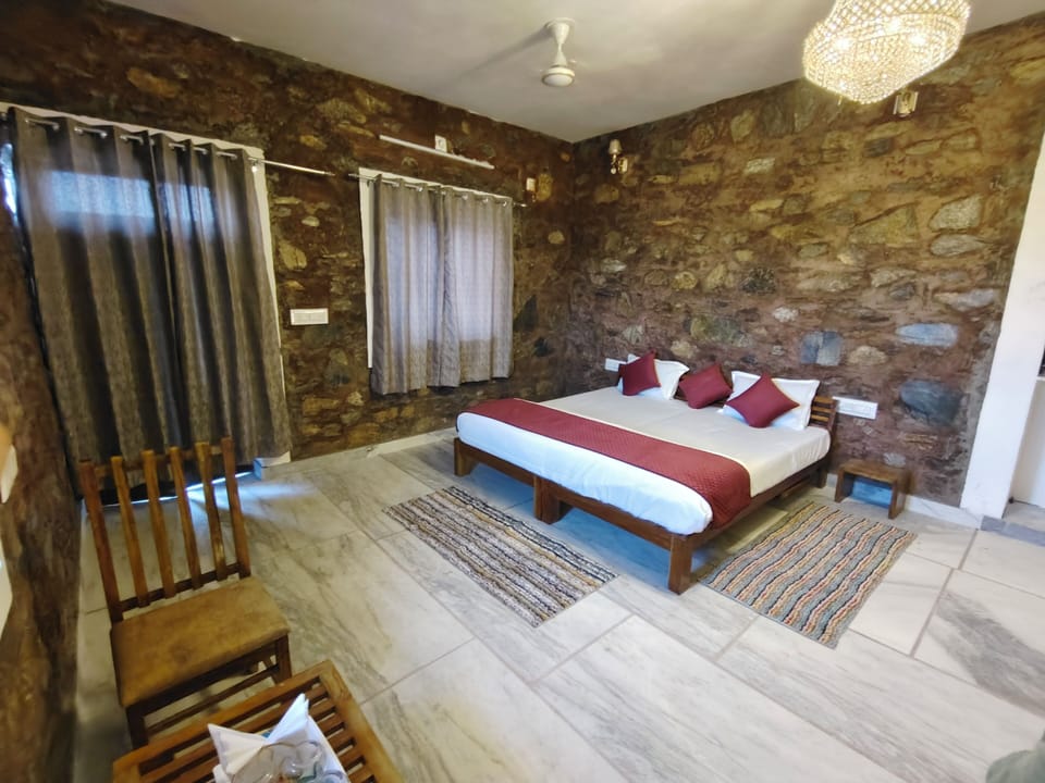 Premium Room, 1 Bedroom | 1 bedroom, premium bedding, WiFi (free), bed sheets
