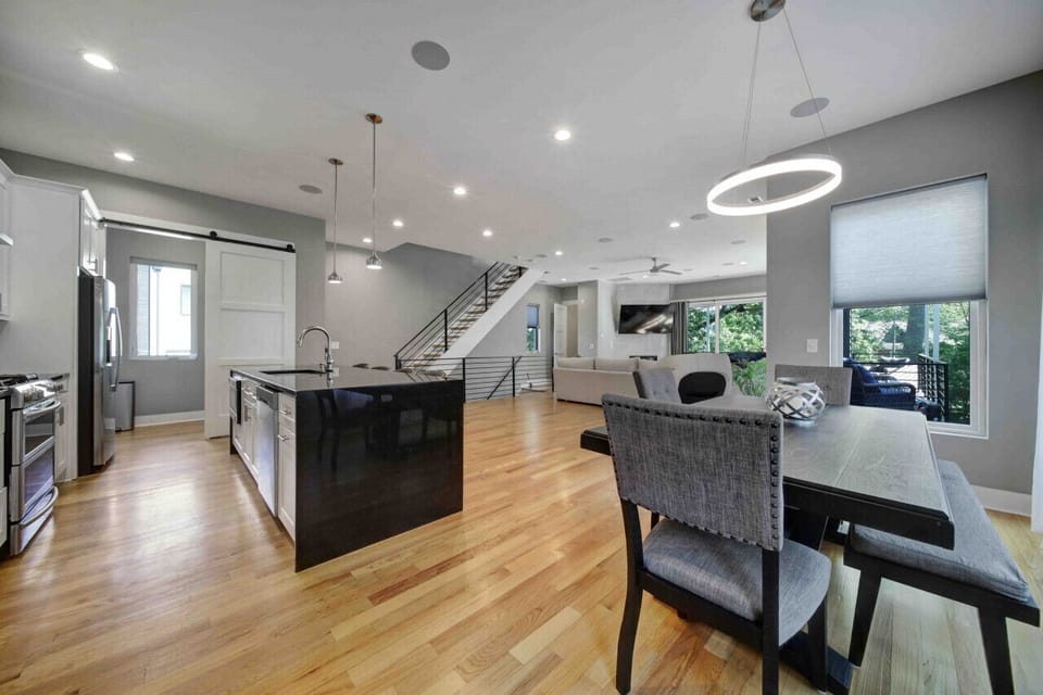 This modern kitchen area has everything you need during your stay to keep everyone well fed and satisfied!