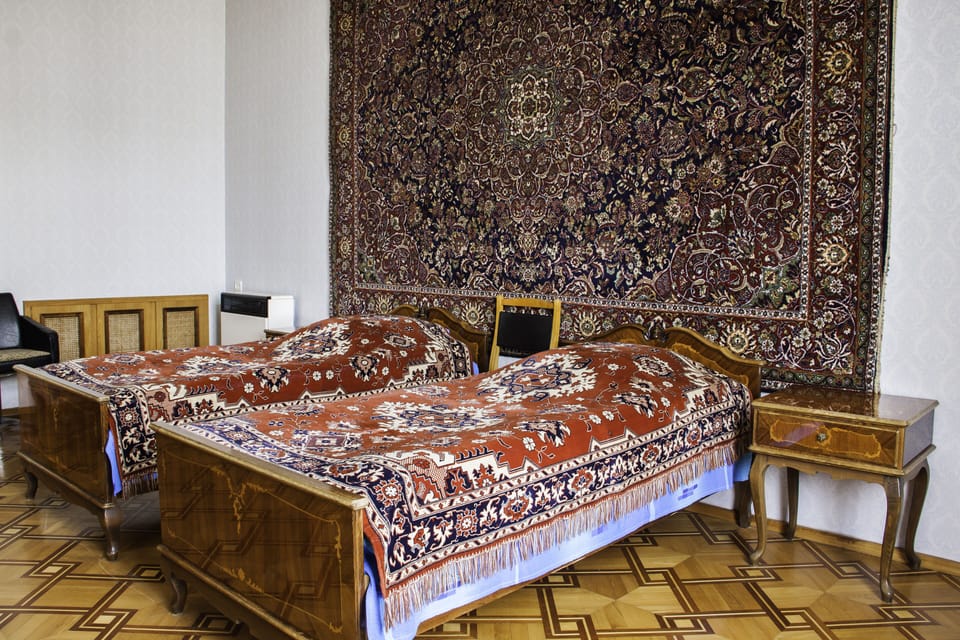 Basic Room | 5 bedrooms, soundproofing, free WiFi, bed sheets