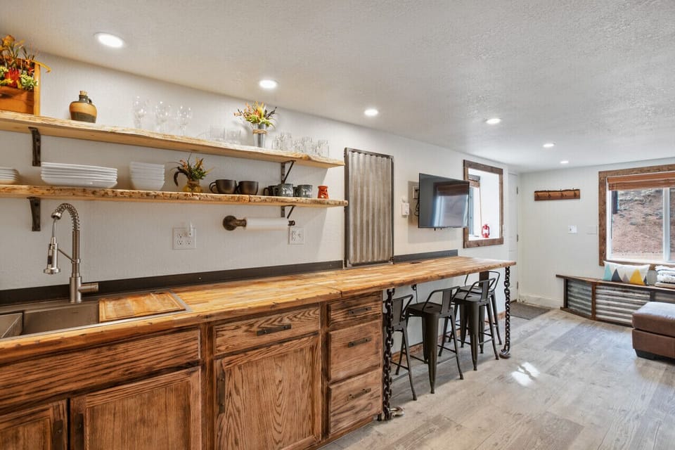 Kitchen includes all of the standard amenities for cooking and more!