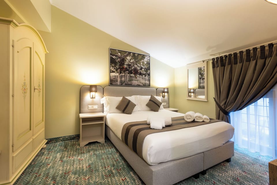 Superior Double Room | Premium bedding, down comforters, memory foam beds, minibar