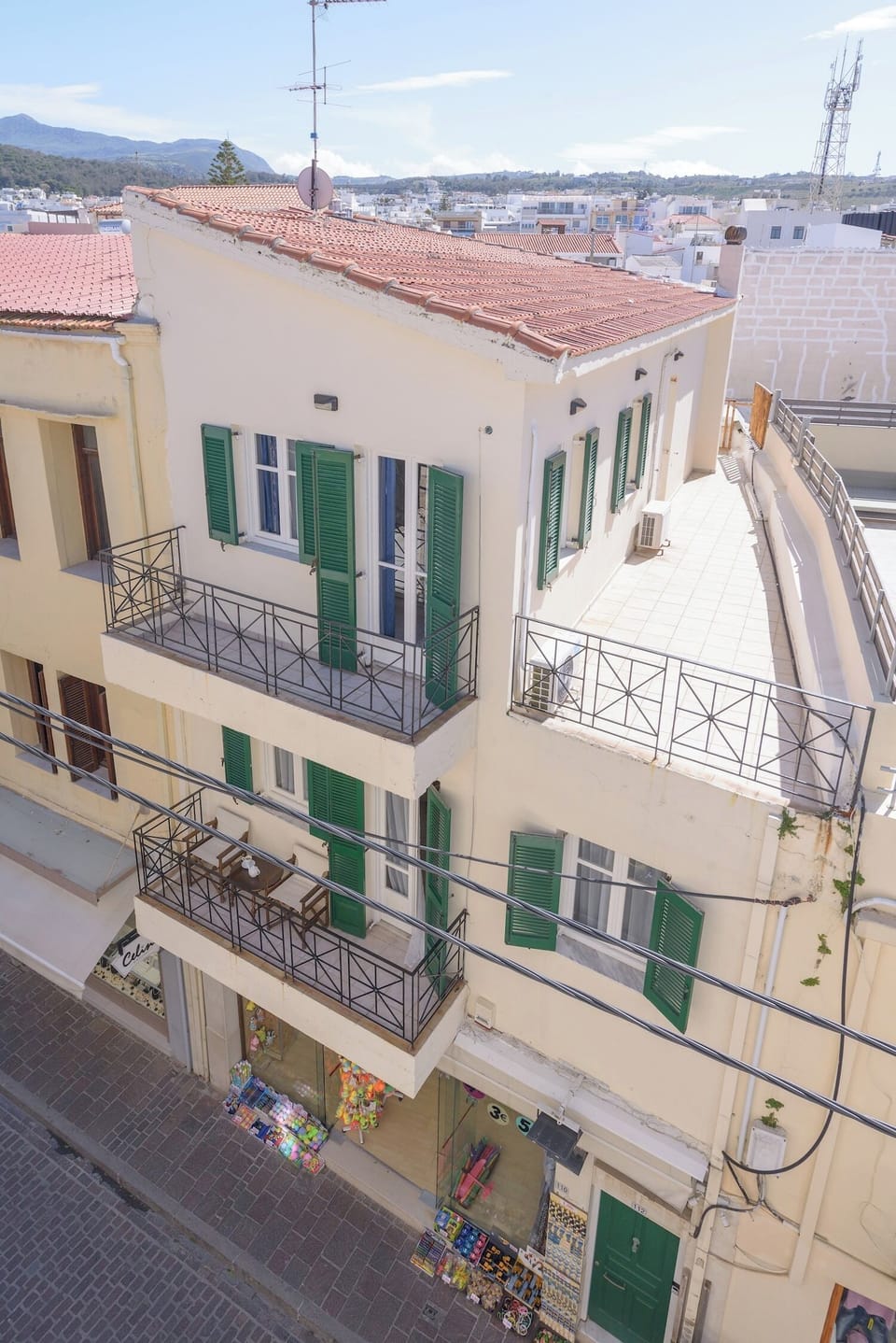 Apartment (2 Bedrooms) | Front of property