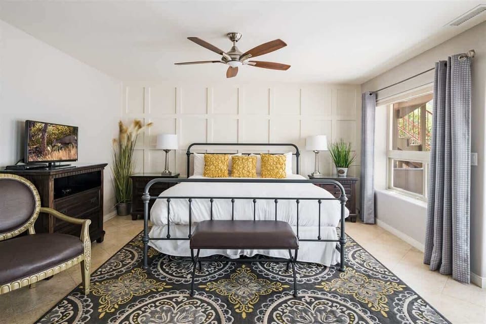 Master bedroom 2 - King Bed