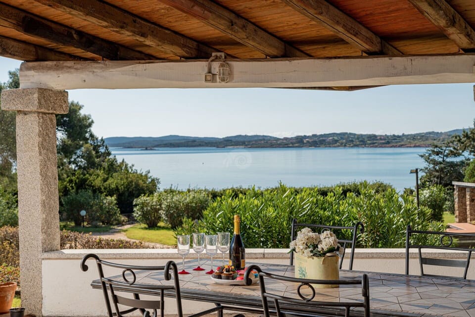 Balcony / Terrace / Patio, Building Exterior, Scenic View