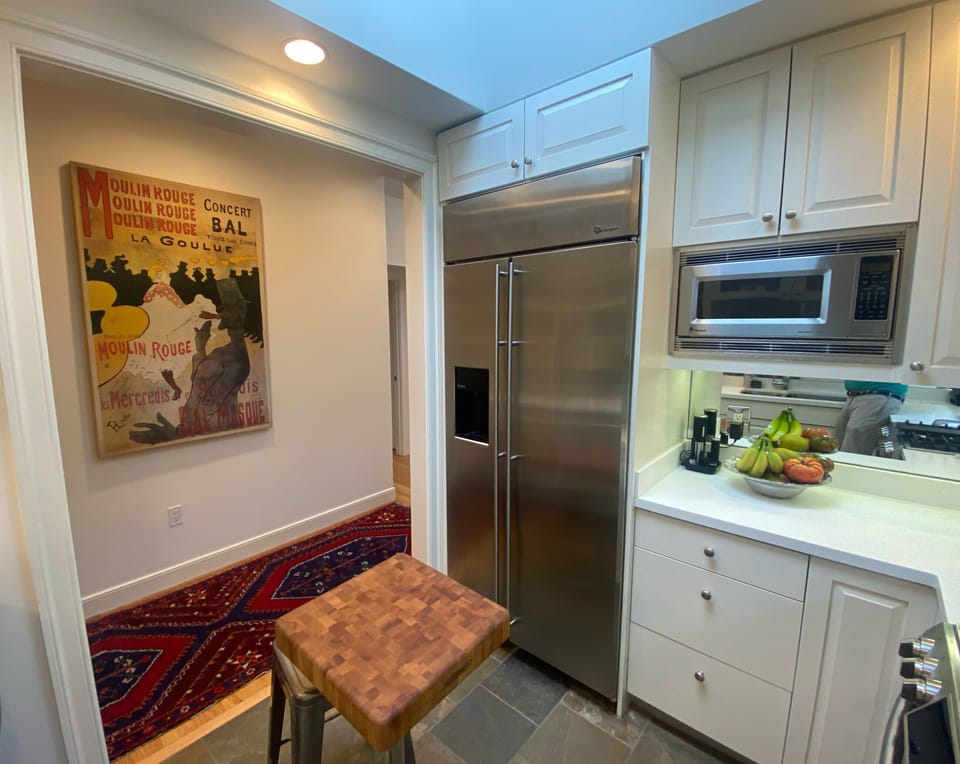 Kitchen looking to hall