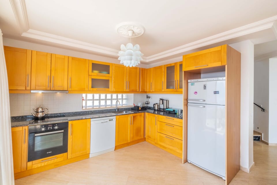 Luxury Villa | Private kitchen | Coffee/tea maker, electric kettle, toaster