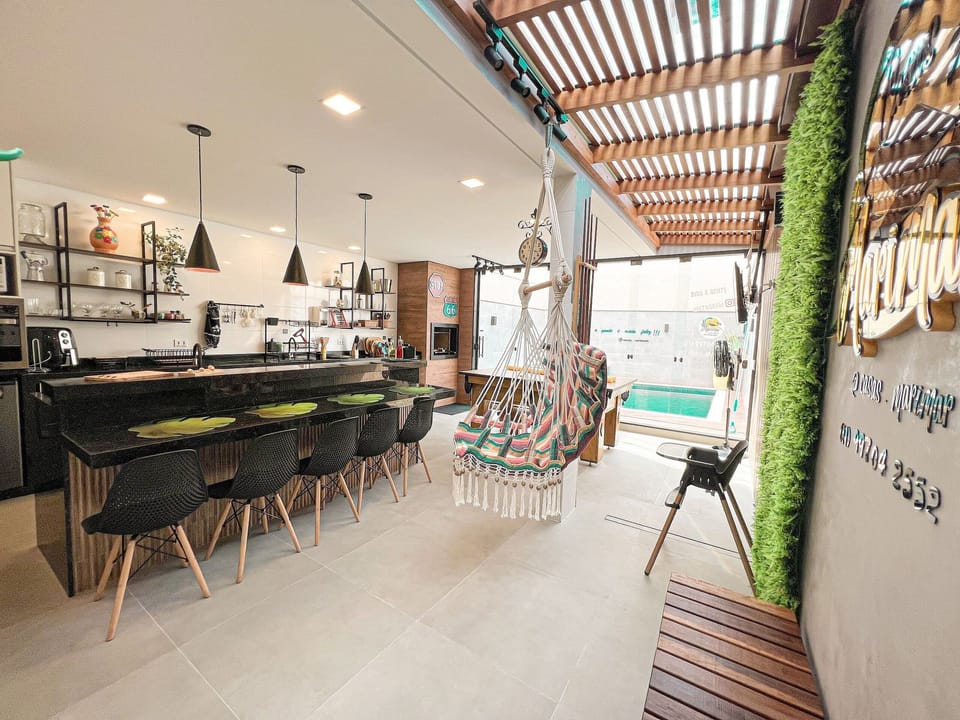 Deluxe Villa | Dining