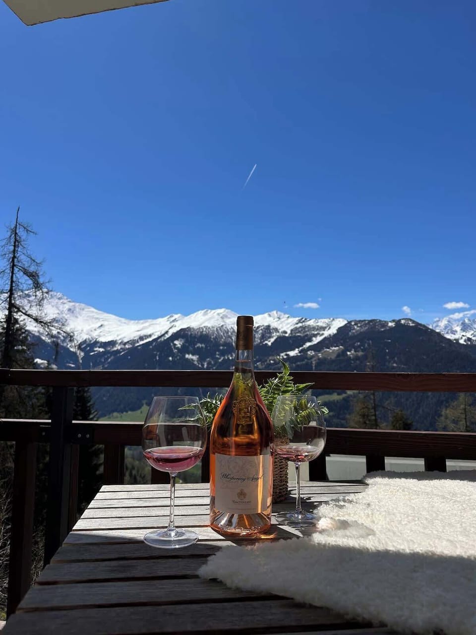 Epic Balcony Mountain View