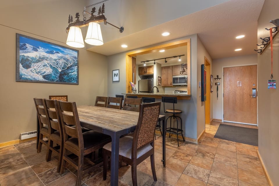 Condo, 3 Bedrooms | Dining