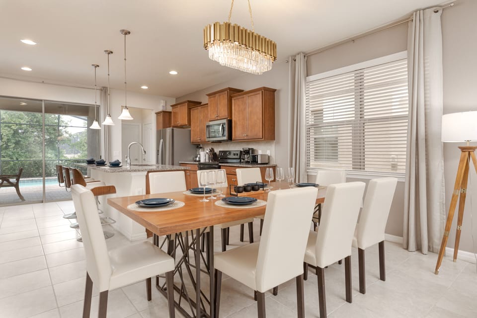 Beautiful and modern integrated dining room
