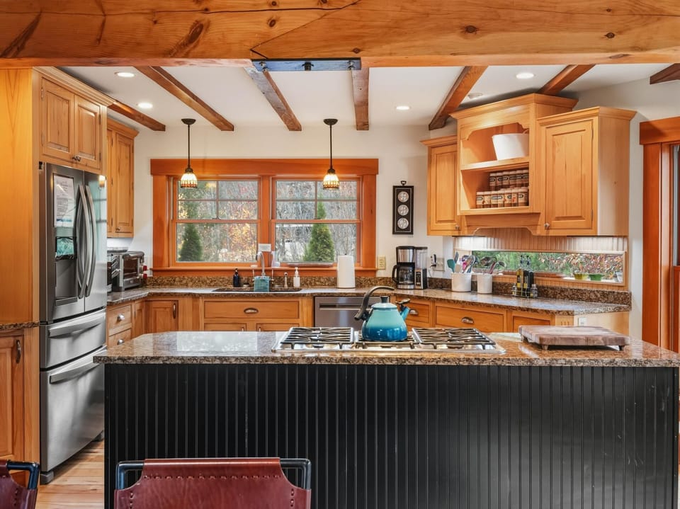 The Mansion- Exclusive Private Estate on 5 Pristine Acres (2266)