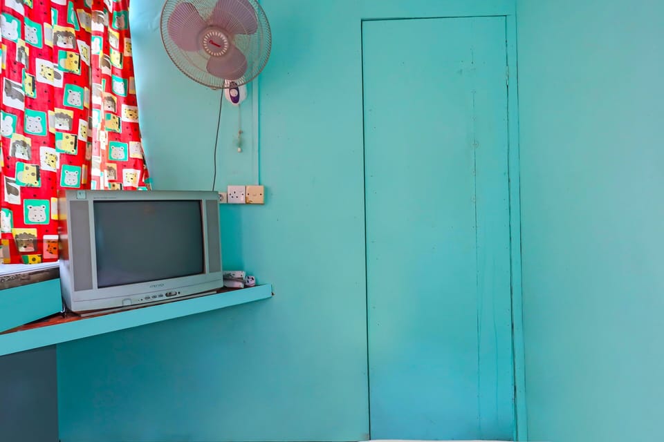 Economy Single Room | Laptop workspace, WiFi (free), bed sheets