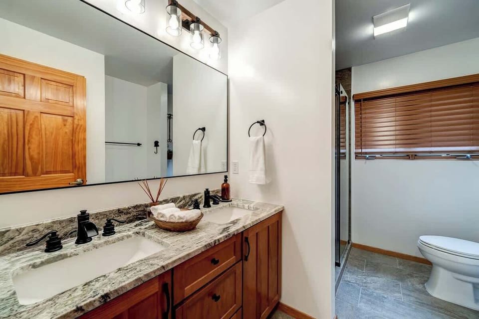 Full bathroom, located on the main level