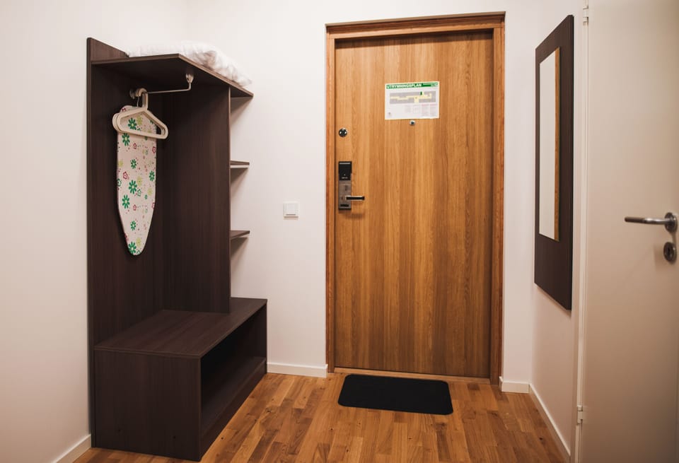 Double Room | Soundproofing, iron/ironing board, free WiFi, bed sheets