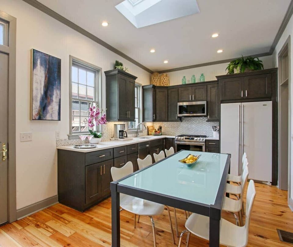 Open Concept Dining Area | Seats 6 | First Floor
