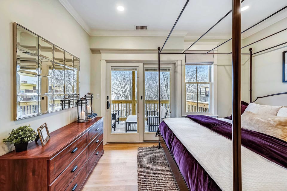 Bedroom 3 | King Bed with Ensuite Bathroom | Unit on One Level