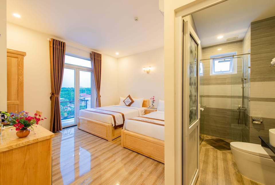 Superior Double Room | Premium bedding, minibar, desk, blackout drapes