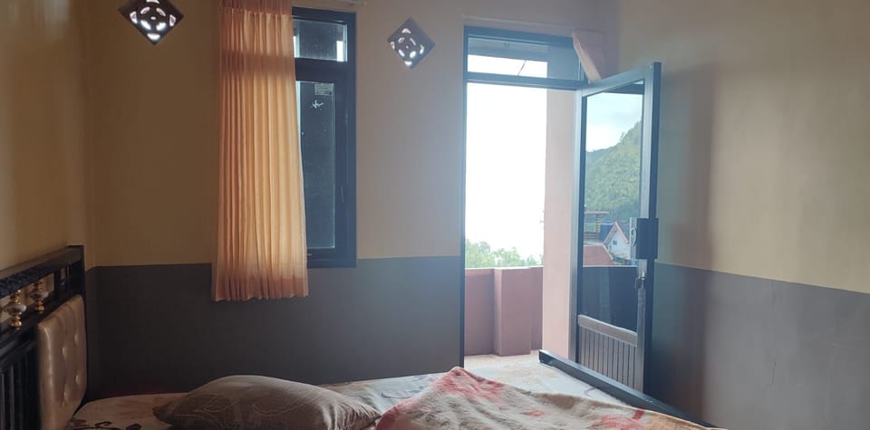 Standard Double or Twin Room | Front of property