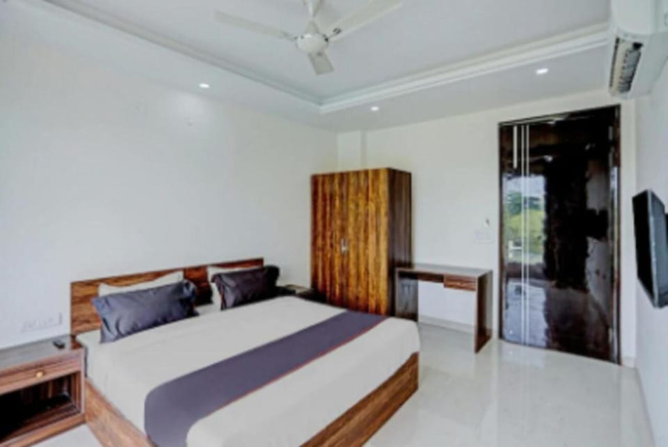 Deluxe Double Room | Frette Italian sheets, premium bedding, down comforters