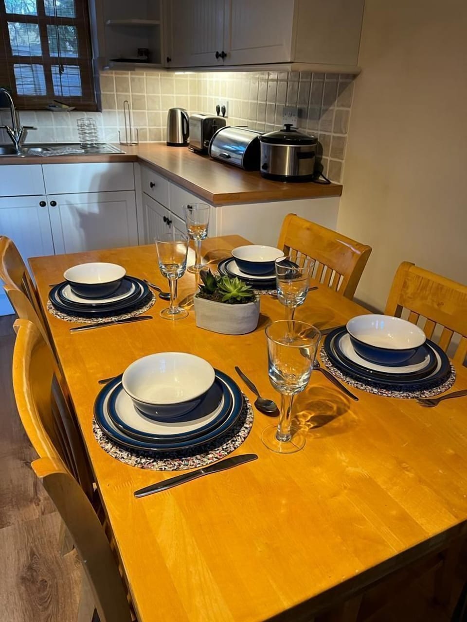 Cabin, Ensuite (2 Storey Annex) | Dining
