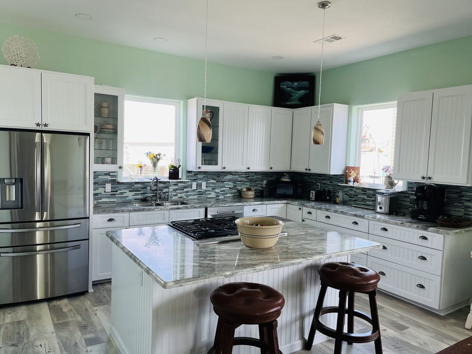 Large kitchen with island 