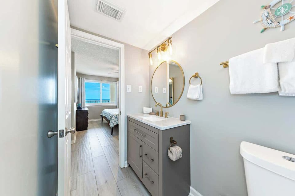 Enjoy luxury finishes and detail throughout, including your private en suite bathroom.
