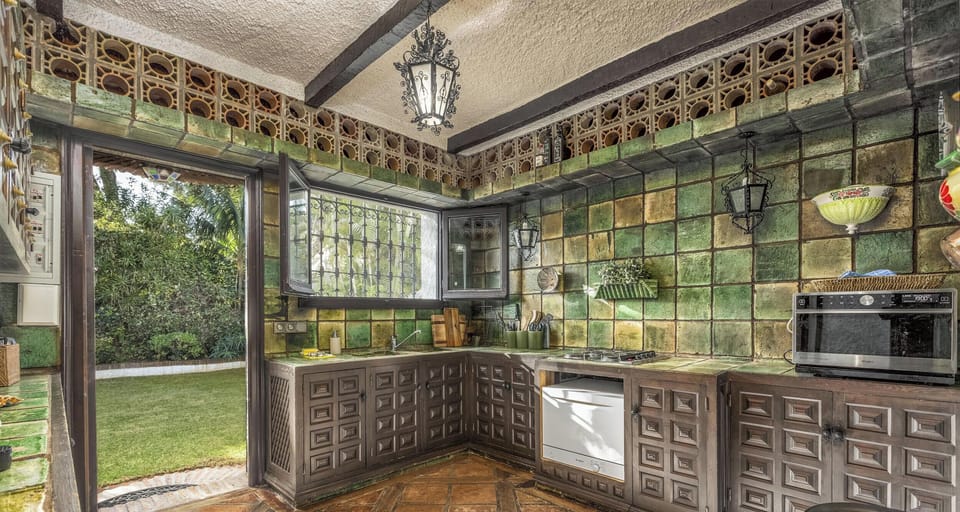 Open kitchen, Villa Bella, Holiday home in Marbella