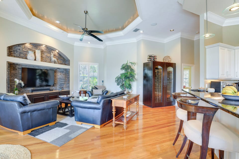 Family Room | Smart TV | Home Theater System