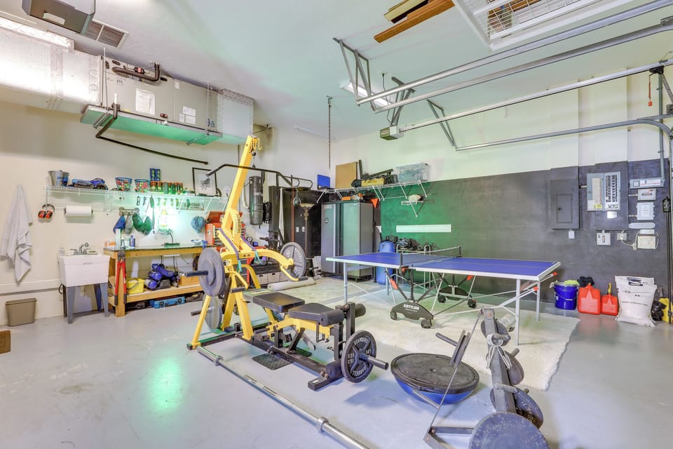Garage | Home Gym | Ping Pong Table | Bicycles