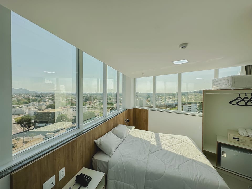 Standard Room, 1 Double Bed | 1 bedroom, minibar, desk, free WiFi