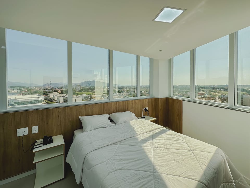 Standard Room, 1 Double Bed | 1 bedroom, minibar, desk, free WiFi