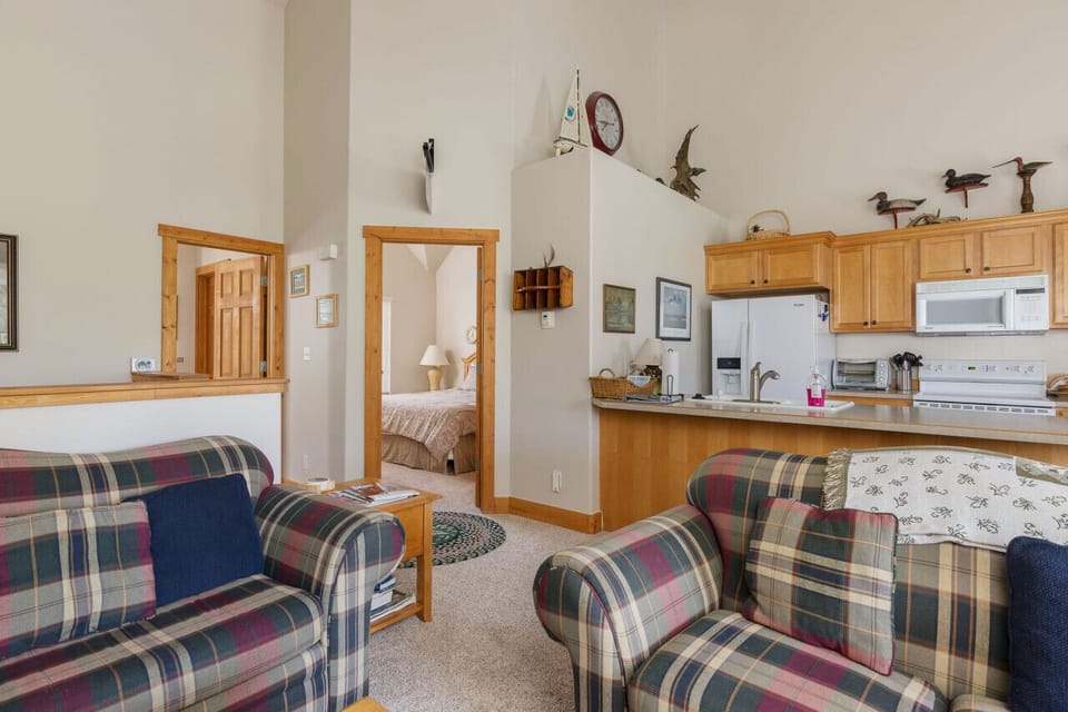 Main living area on 2nd level