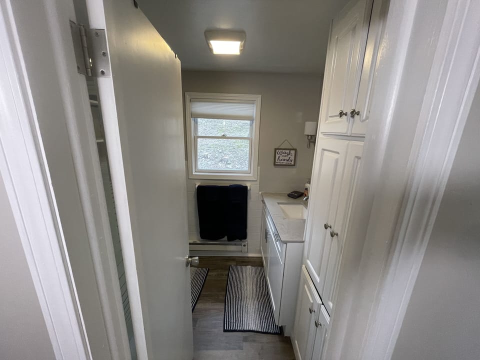 Main level bathroom
